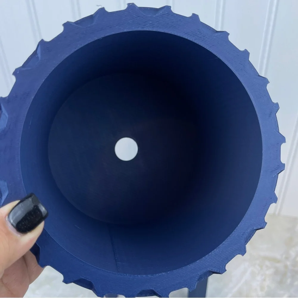 Modern Indoor Flower Pot, The Armos Planter Pot with Drainage Tray & Stand